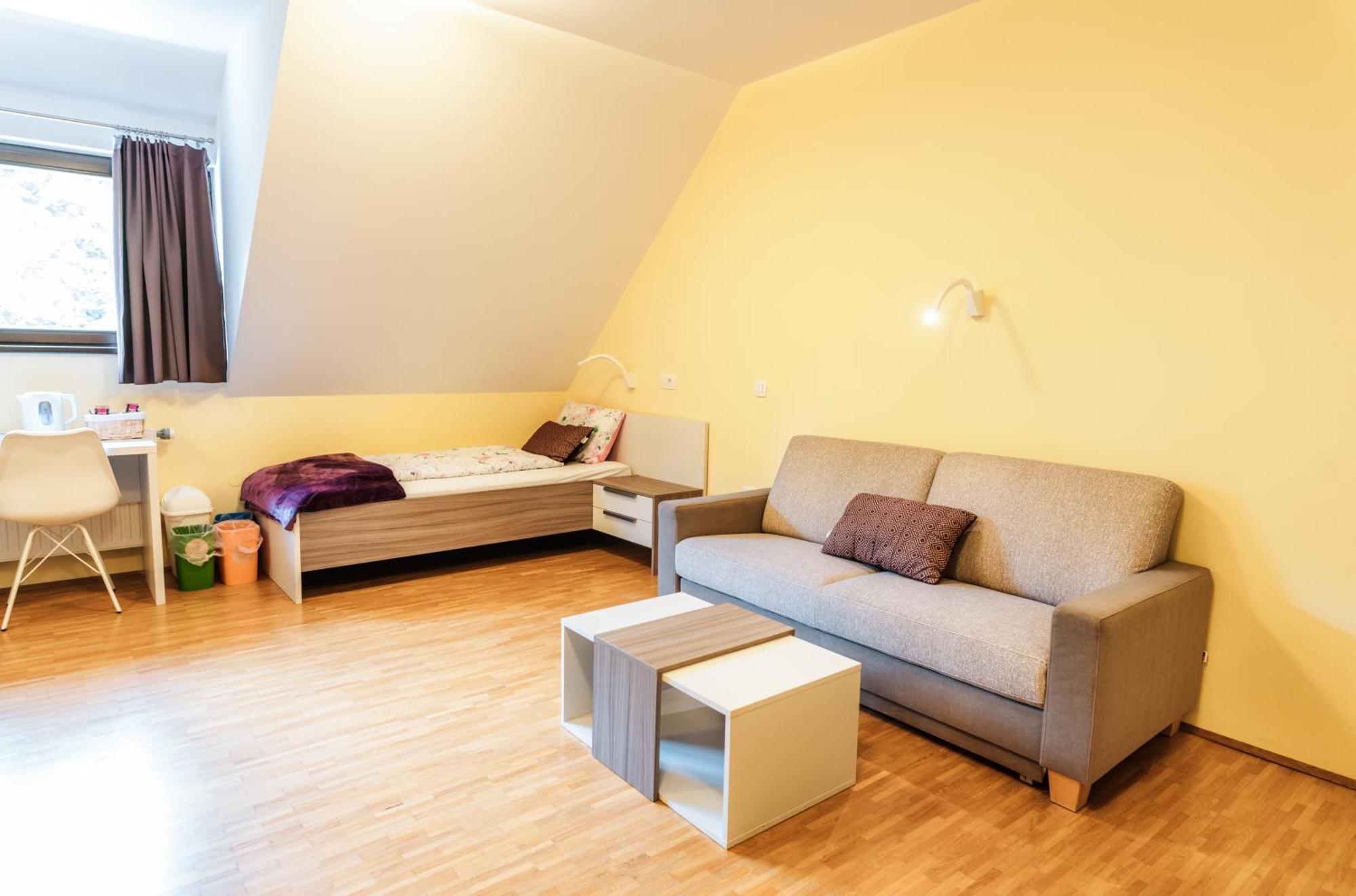 Dvorec Trebnik - Sobe Slovenske Konjice Buitenkant foto
