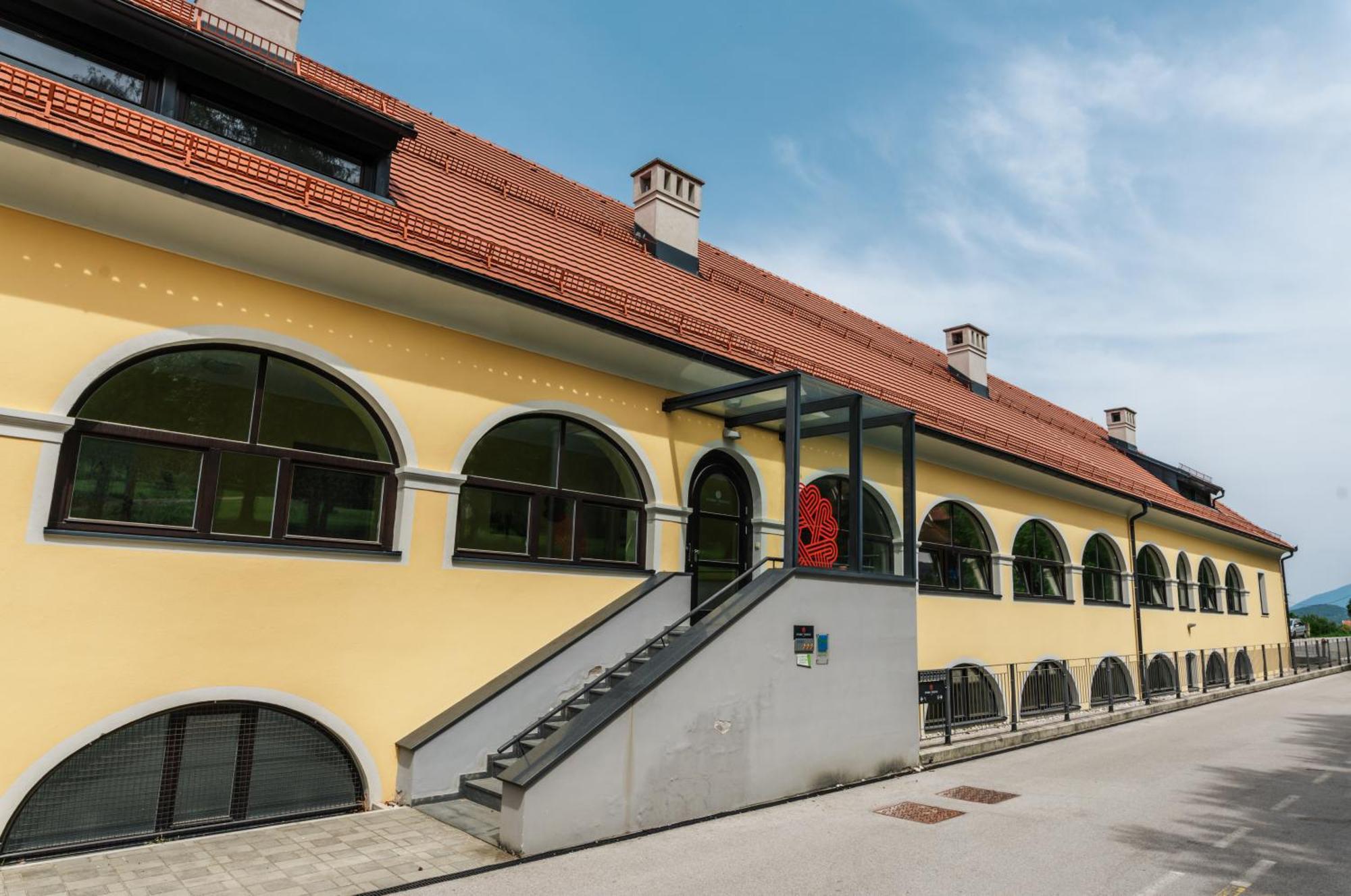Dvorec Trebnik - Sobe Slovenske Konjice Buitenkant foto