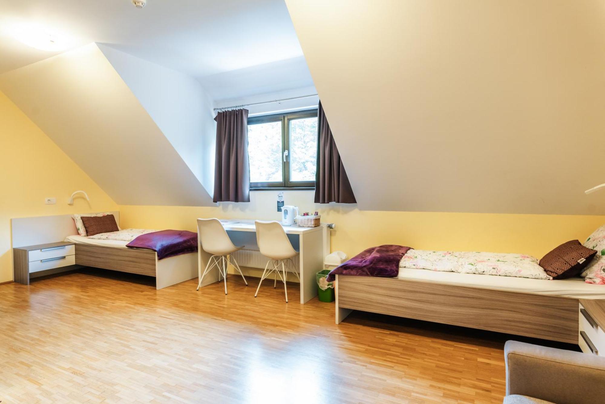 Dvorec Trebnik - Sobe Slovenske Konjice Buitenkant foto