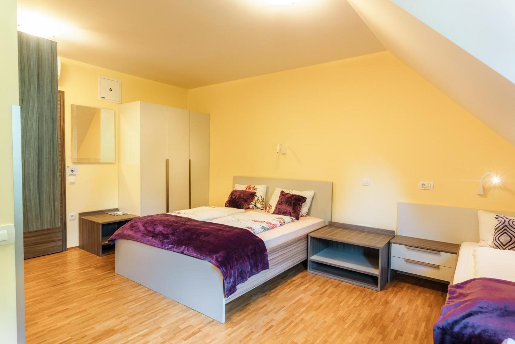 Dvorec Trebnik - Sobe Slovenske Konjice Buitenkant foto
