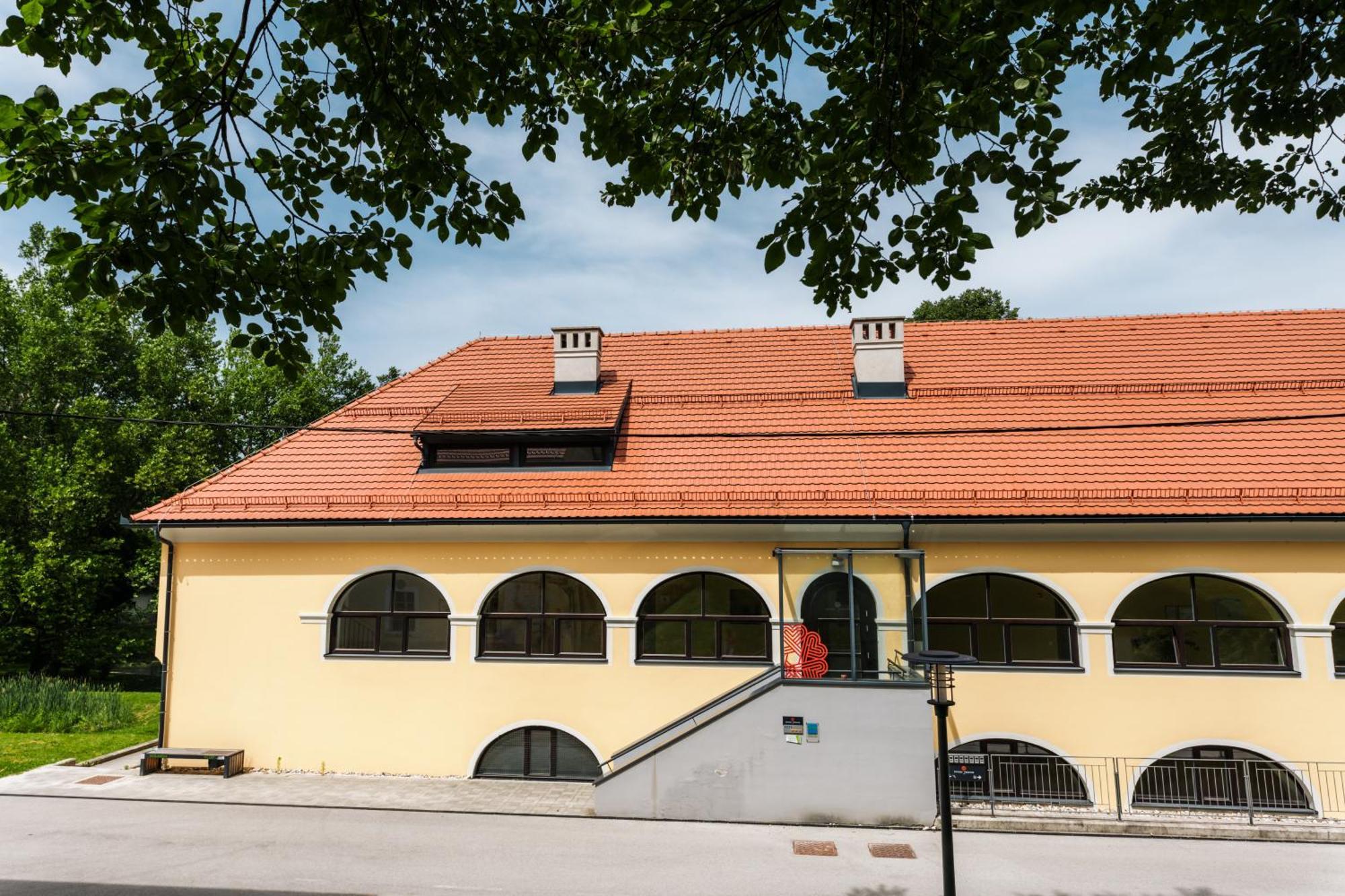 Dvorec Trebnik - Sobe Slovenske Konjice Buitenkant foto